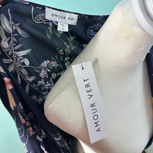 Amour Vert Elma Silk Wrap Dress Provence Floral Navy Small NWT Made in USA - Picture 2 of 8